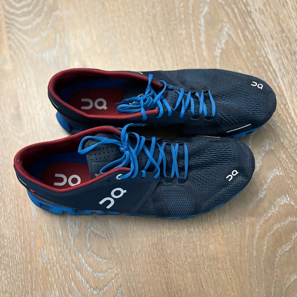On Cloud, cloud x Running Shoes, blue with red interior. Size M11.5, euc - Picture 8 of 9